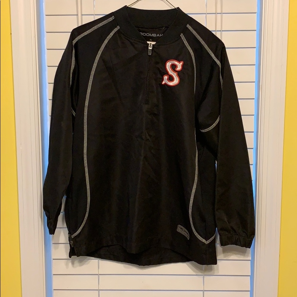 Boys Boombah pullover size large- black with “S”